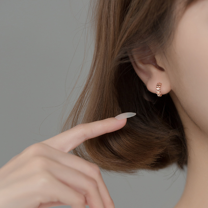 Eloch S925 ramas de oliva de plata pequeñas ramas frescas brote de orejas para mujeres sen simple y pequeño temperamento pendientes G7532