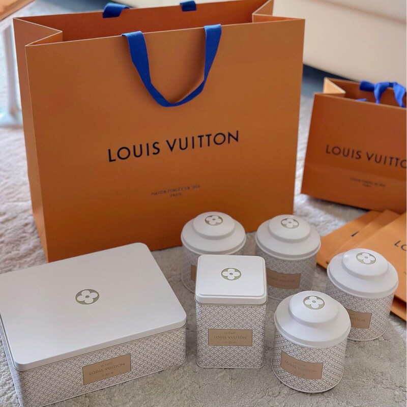 Louis Vuitton Domestic In-Stock Genuine Product Purchasing Agent in Thailand Bangkok Lv Limited Edition White Tea Jar with Shopping Bag