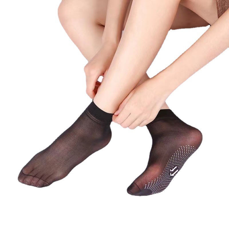 Silk stockings women's summer thin anti-hook silk mid-tube socks flesh-colored middle-aged and elderly people dispensing non-slip short stockings wholesale