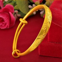 沙金饰品磨砂梅花手镯女小众设计感仿真金镯子轻奢高级感手饰批发