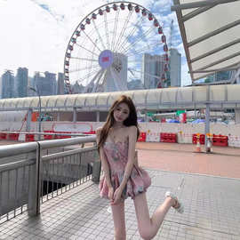 你的懒懒llan白兰地花神复古碎花心形抹胸连衣裙+短裤套装女