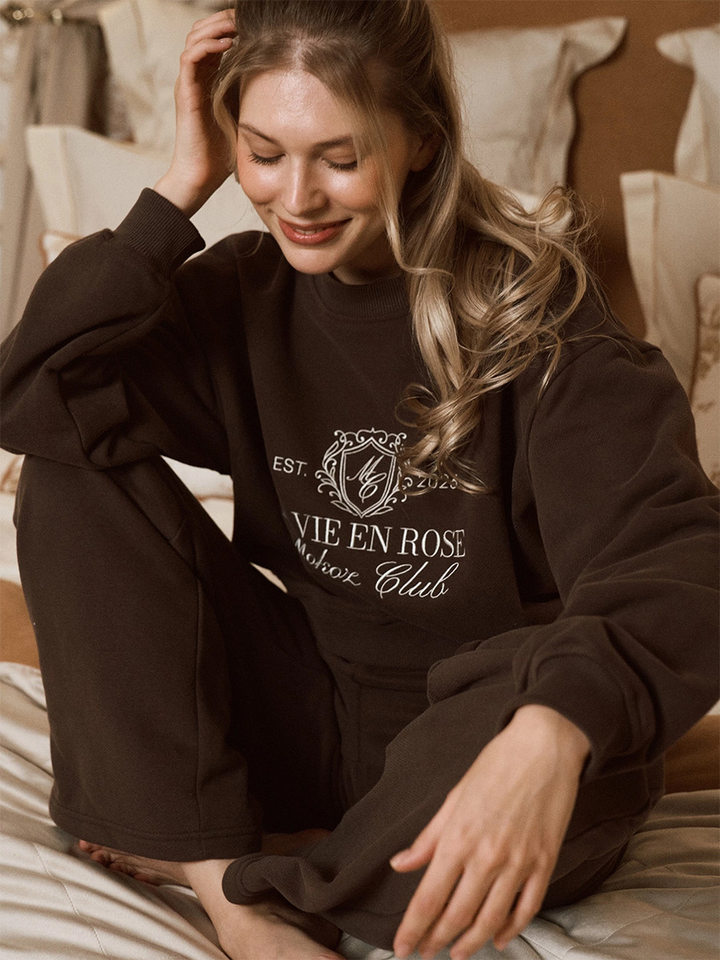 Bộ đôi áo nỉ thêu và quần dài nữ phong cách casual — Màu trắng nhạt, Màu xanh hải quân, màu xám, nâu sẫm chi tiết 58