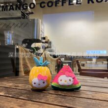 现货三丽鸥可爱菠萝西瓜水果KT猫凯蒂猫毛绒公仔挂件钥匙扣抓娃机