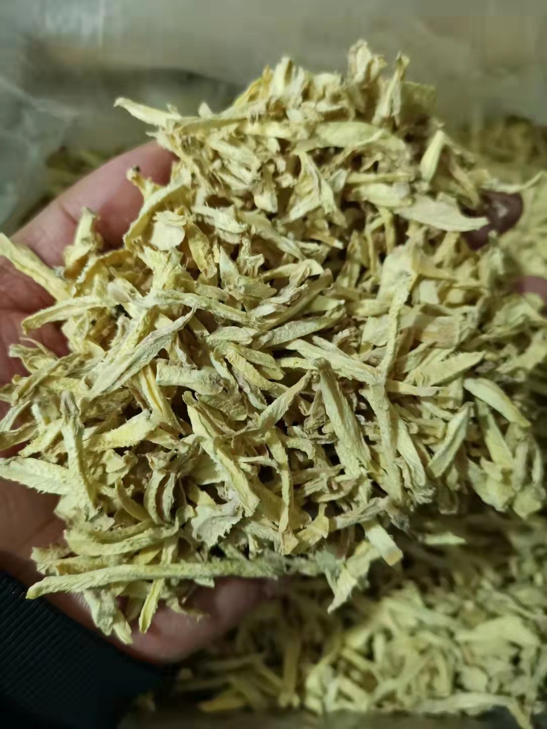 姜丝 小黄姜干姜丝香料云南罗平小黄姜干姜片 姜粒装罐搭配花草茶-阿里巴巴
