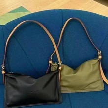 �����¿�ΰ����м�Լ���ذ�����Ҹ�µ���б����Ů��ͨ�������