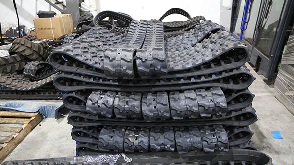 橡胶履带 (4).JPG