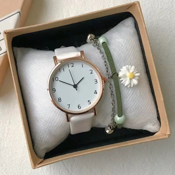 White bracelet, box