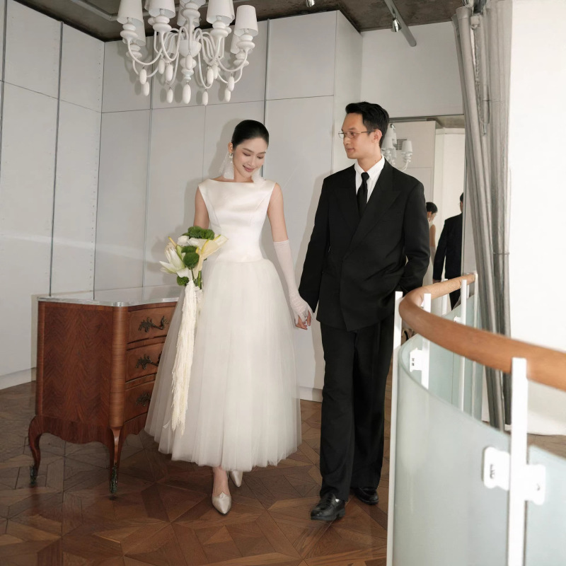 Vintage European-Style Wedding Dress, Simple Satin Mesh, Engagement, Marriage Registration, Wedding, Travel Photography, 2026 New Model, Direct from Manufacturer