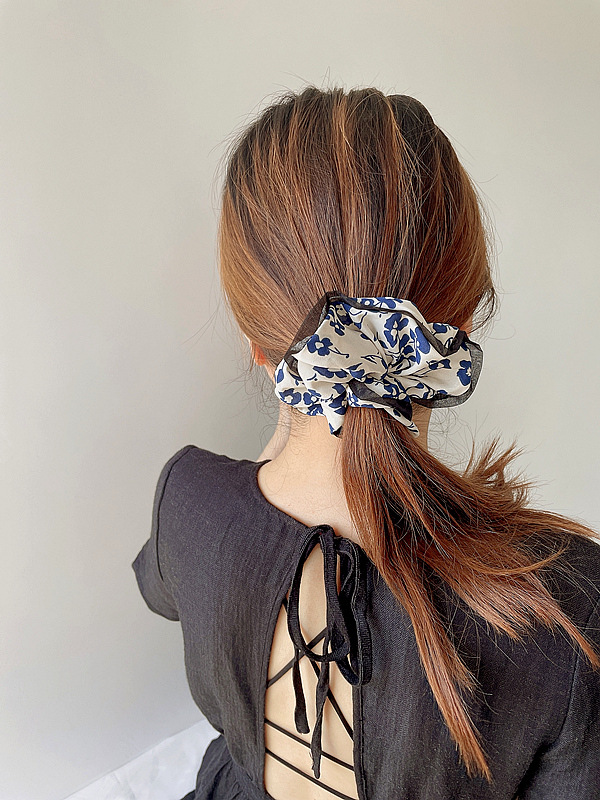 Wholesale Jewelry Retro Floral Hair Scrunchies Nihaojewelry display picture 2