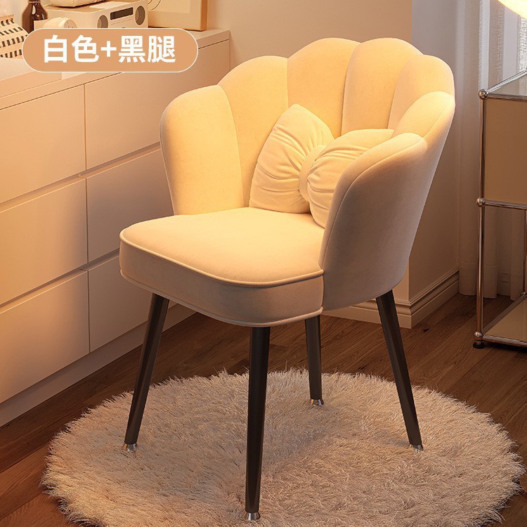 Blanco lechoso - piernas negras