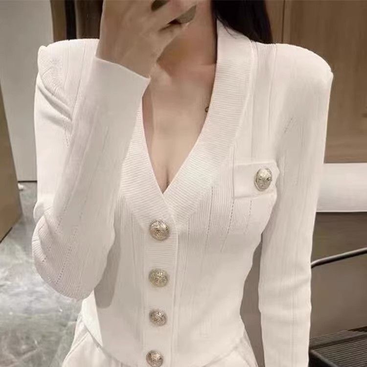 French-Style V-Neck Knitted Sweater for Women, Autumn Slim-Fit Design with a Unique and Chic Short Cardigan Top