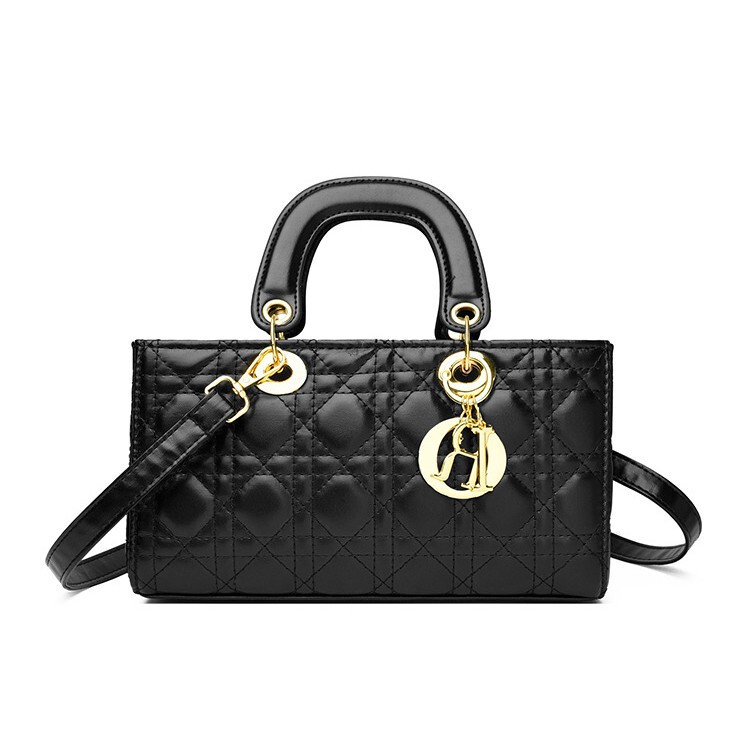 Patent Leather Horizontal Lady Diana Bag for Women 2025 New Fashion Shoulder Crossbody Chain Bag High-End Handbag Trendy Patent Leather Horizontal Lady Diana Bag for Women 2025 New Fashion Shoulder Crossbody Chain Bag High-End Handbag Trendy