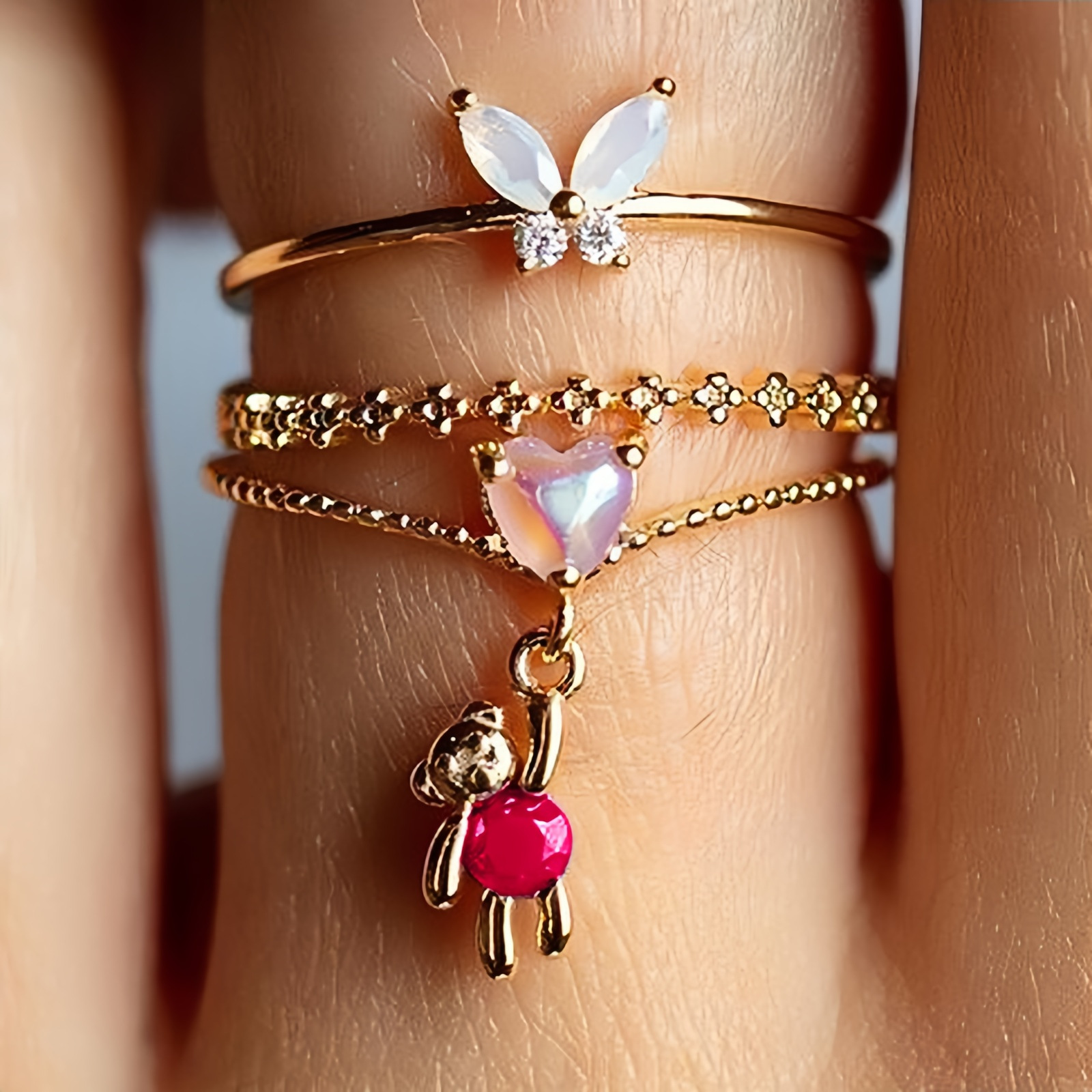 7g Weight Vacuum Plating Gold Plating Process Elegant Lady Heart Shape Butterfly Alloy Plating Women's Rings