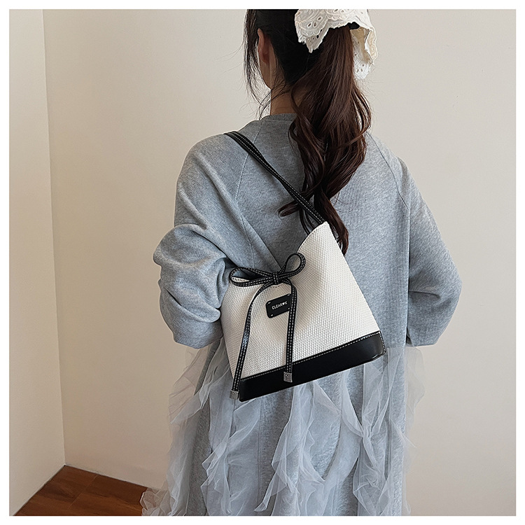 Simple and large-capacity tote bag for women 2025 new style in a two-color Korean-style casual underarm bag with a bow, fashionable and sweet undefined