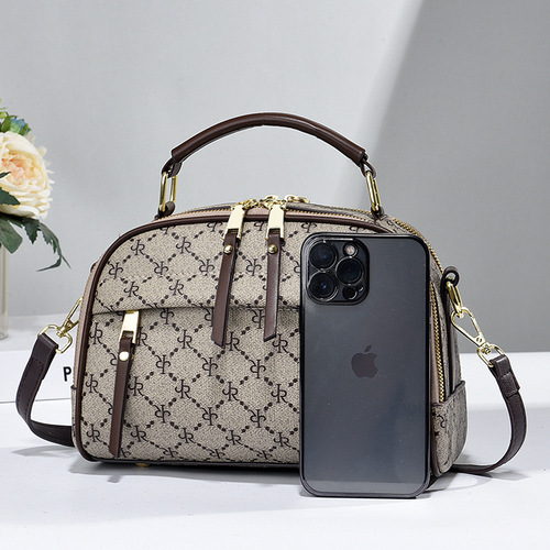 Manufacturer's 2024 new bag women's ins versatile shoulder portable crossbody bag large capacity one piece drop shipping