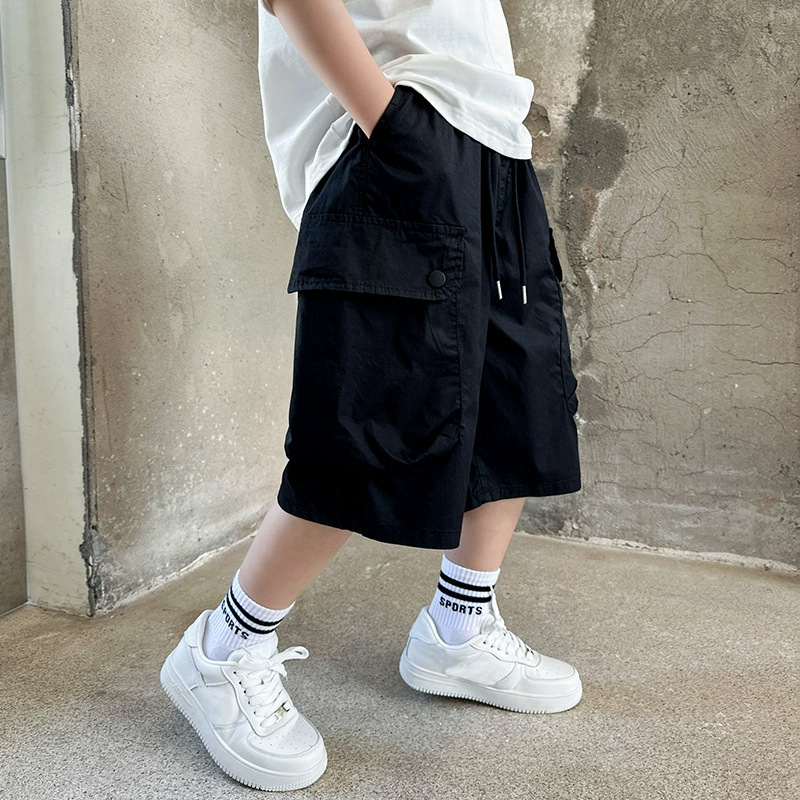 블랙 자수 크롭 팬츠