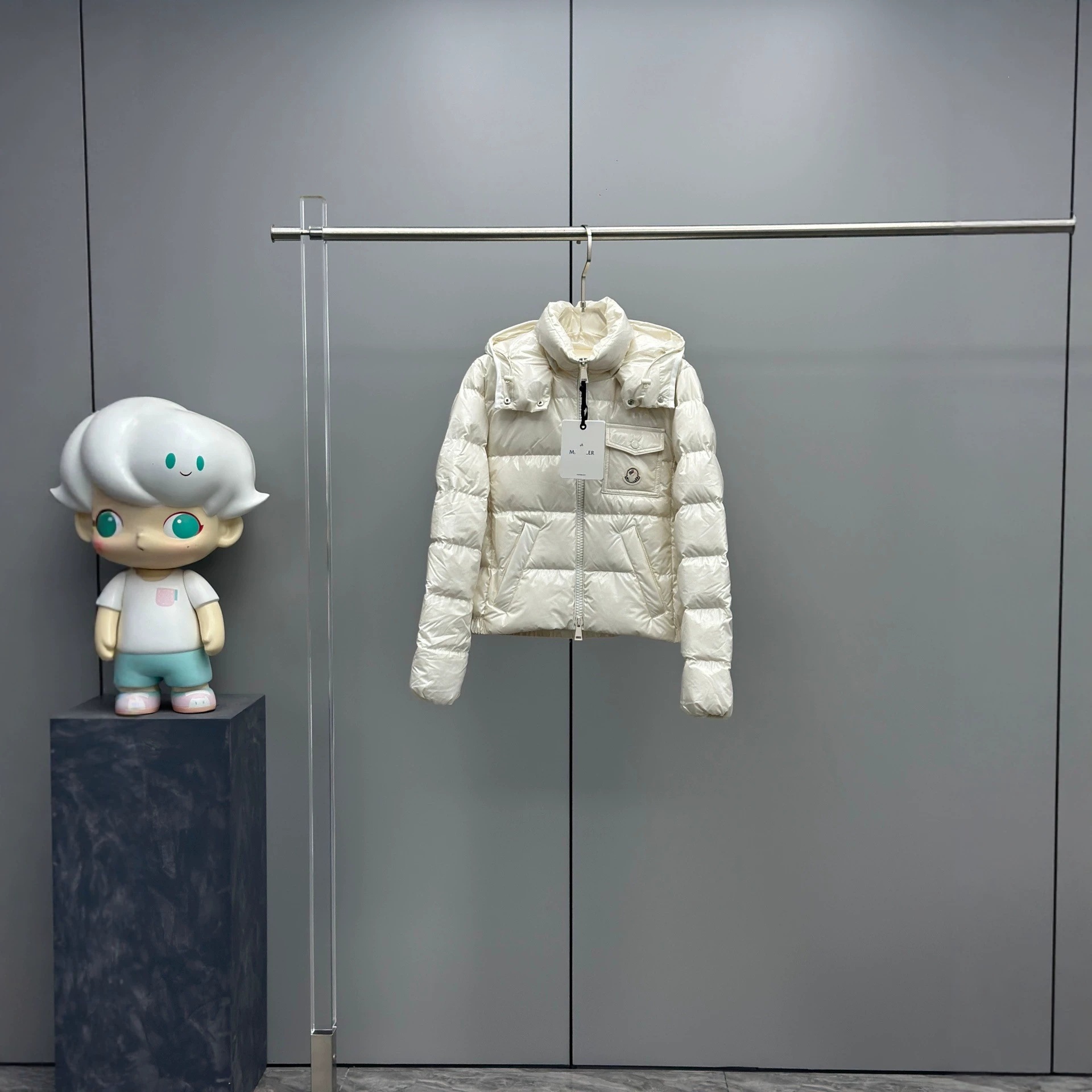M家正确版本26ss冬季女士胸袋连帽百搭休闲白鹅绒羽绒服夹克外套