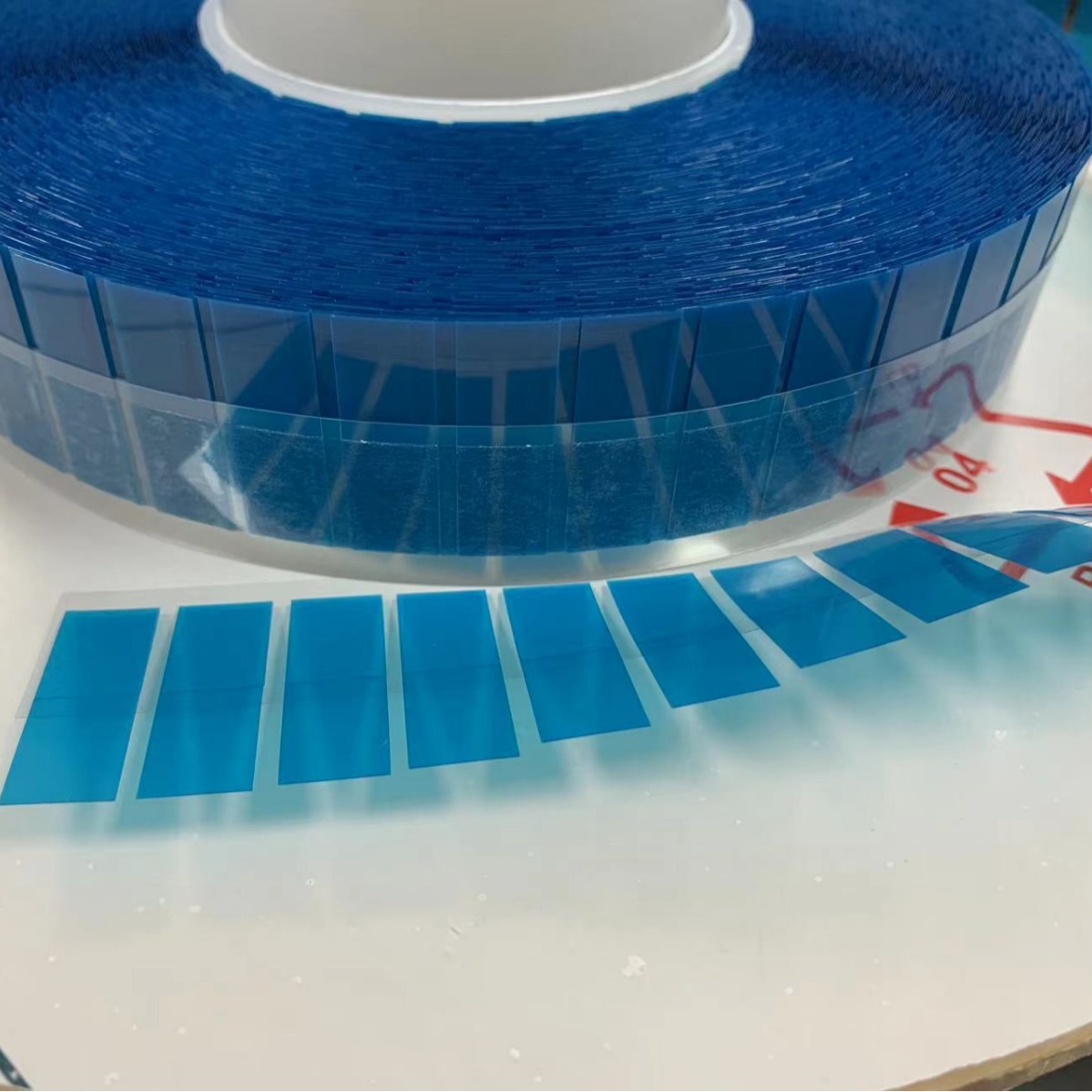 自动机撕膜胶带加粘加厚0.2强力双面胶带模切卷状易撕贴