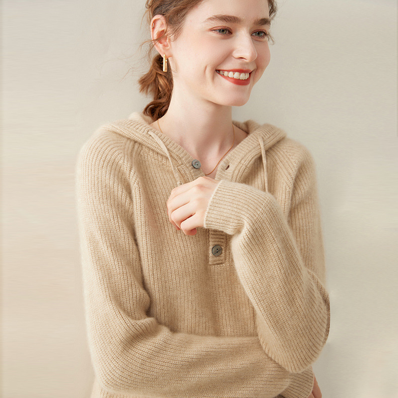 Demi-season cashmere hoody