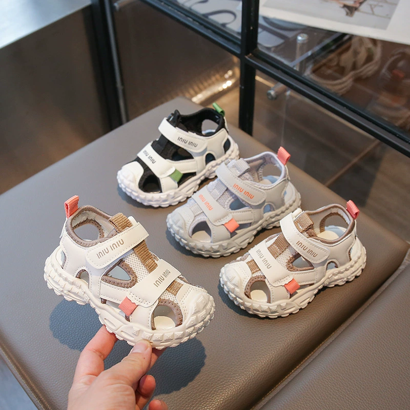 2025 новый летний новый детский баотоу сандалии для мальчиков летняя спортивная обувь для девочек полый ребенок мягкое дно прилив