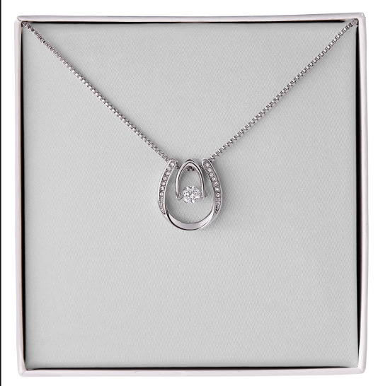 Qibi Amazon Venta caliente titanio acero epoxi suerte trébol de cuatro hojas pulsera amor colgante collar al por mayor