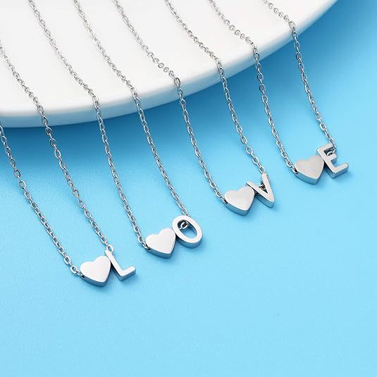 Collier pendentif cœur en acier titane avec 26 lettres anglaises, style transfrontalier, pour femme, style Niche Light Luxury_voghion.com