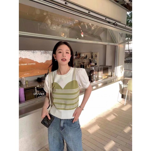 Spring knitted woolen shirt for women, Korean new round collar, gentle style, lady's splicing, Western-style casual short-sleeved shirt, trendy