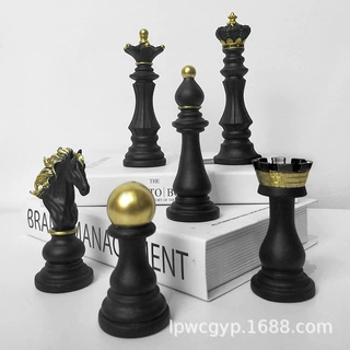 跨境热销创意仿真国际象棋欧美式家居橱窗酒柜桌面个性树脂小摆件