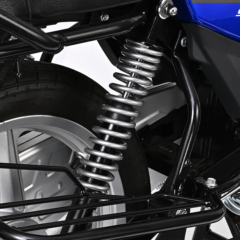 Nuevo coche de motocicleta para hombres, locomotora, gran coche deportivo, combustible, viaje cool, motocicleta de gasolina de dos ruedas para pasajeros