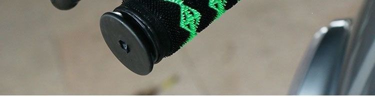 Motorcycle handlebar covers, suitable for electric vehicles, caterpillar design, non-slip rubber, thickened, waterproof, four-piece set, green, default option