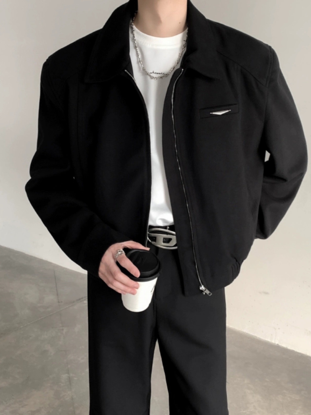 Chaqueta de cuero de motocicleta marrón desgastada casual retro americano Chaqueta de hombro corta con diseño de nicho para hombres Chaqueta de cuello alto