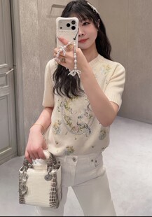 �߶�Ů�b��q����ë��ᘿ�����ɫ�̽��黨�D����λ��ʿ�C�M���ع�