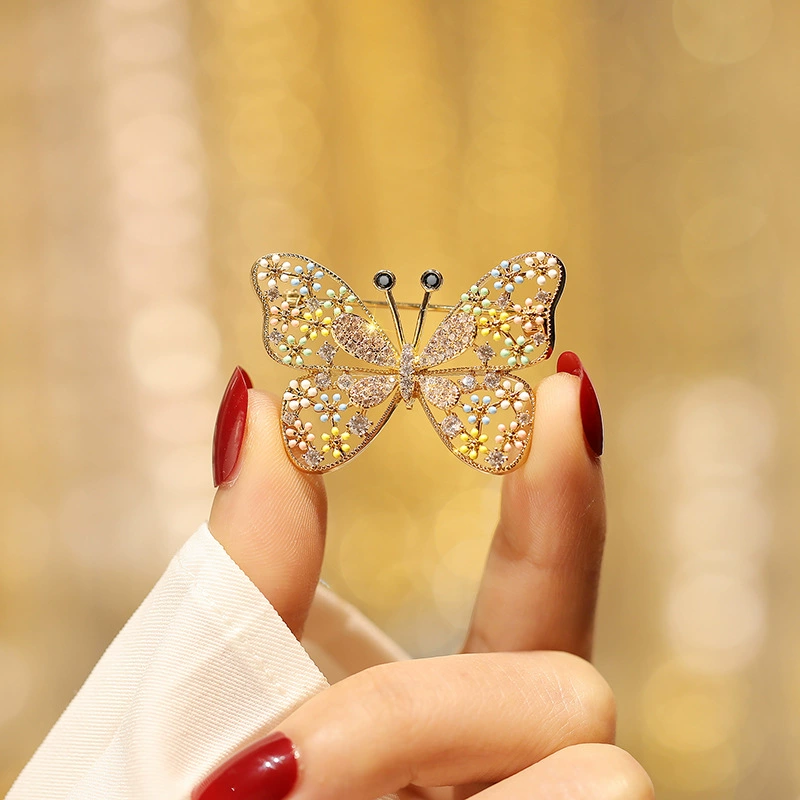 天奢珠宝 High-end fresh cartoon brooch from pearl, cardigan lapel pin, pin, Birthday gift