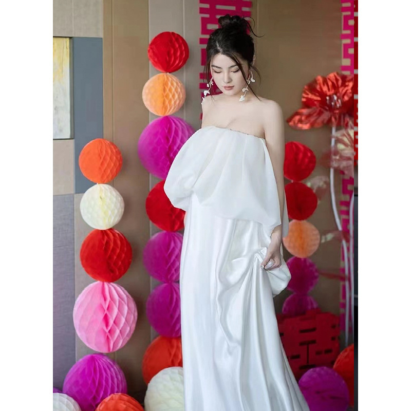 New Chinese morning gown female Bride wedding morning gown White engagement dress light luxury atmosphere niche light wedding dress