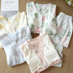柔らかい綿のシルクの長袖の部屋の服のスーツの女性の夏のエアコンの服は胸のパッドのパジャマの人造綿の春秋の薄い金を持ちます。