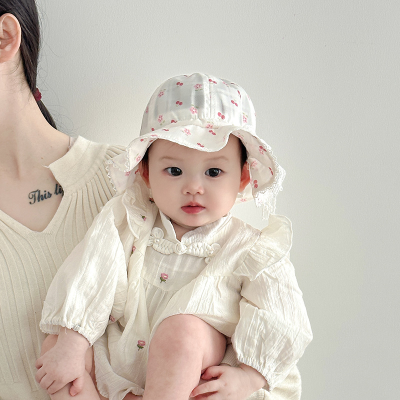 Sombrero para bebés primavera y otoño delgado dulce encaje sombrero pescador sombrero para bebés para protegerse contra el sol pequeño mes sombrero de verano