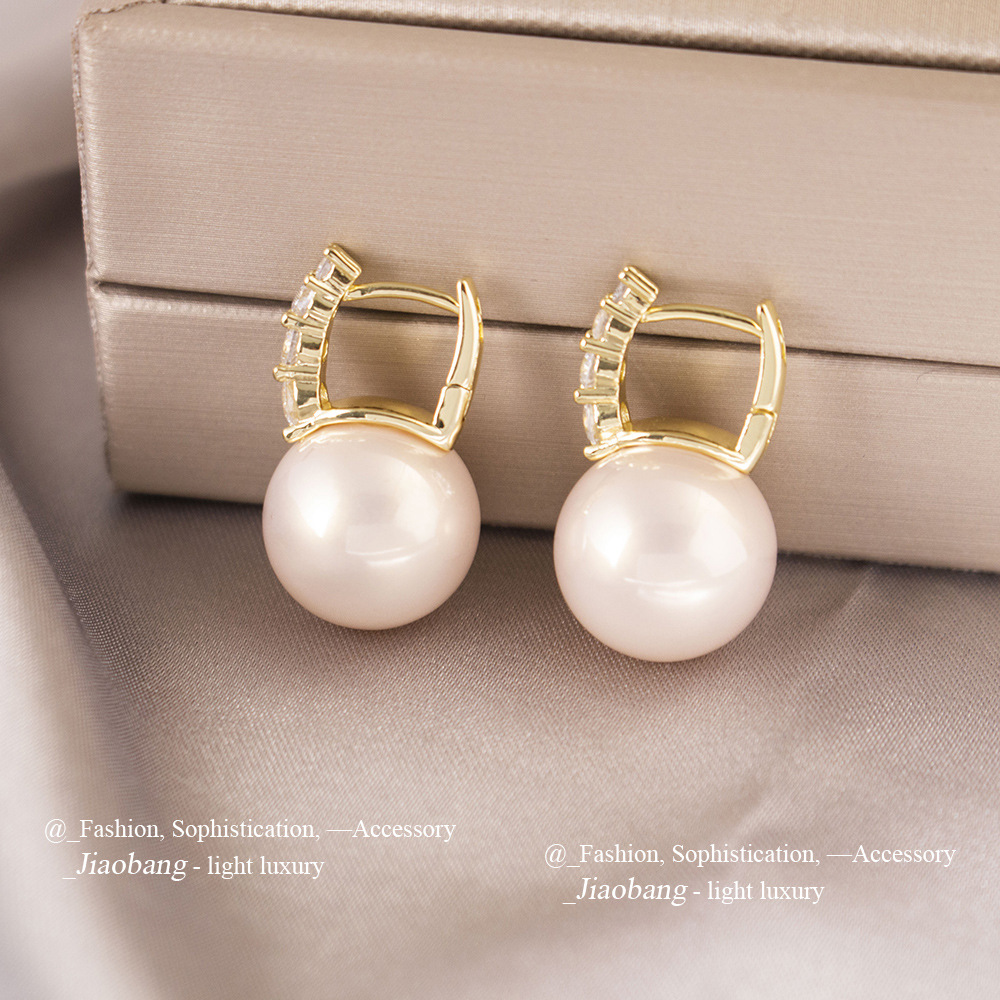 Geometric elegant fashionable universal earrings with zircon from…