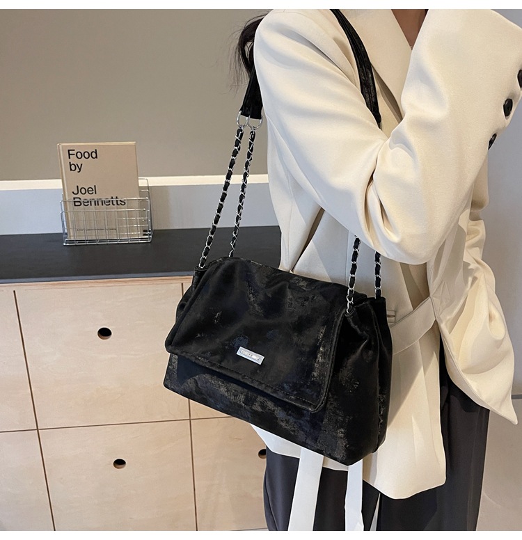 Large capacity for 2024 autumn/winter new fashionable niche women's texture chain single shoulder crossbody tote bag_voghion.com