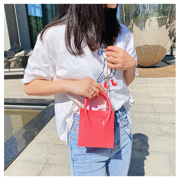 2025 Cross-border new popular smiling face bag, small square bag, fashionable and versatile chain hand bag, shoulder and crossbody jelly women's bag undefined