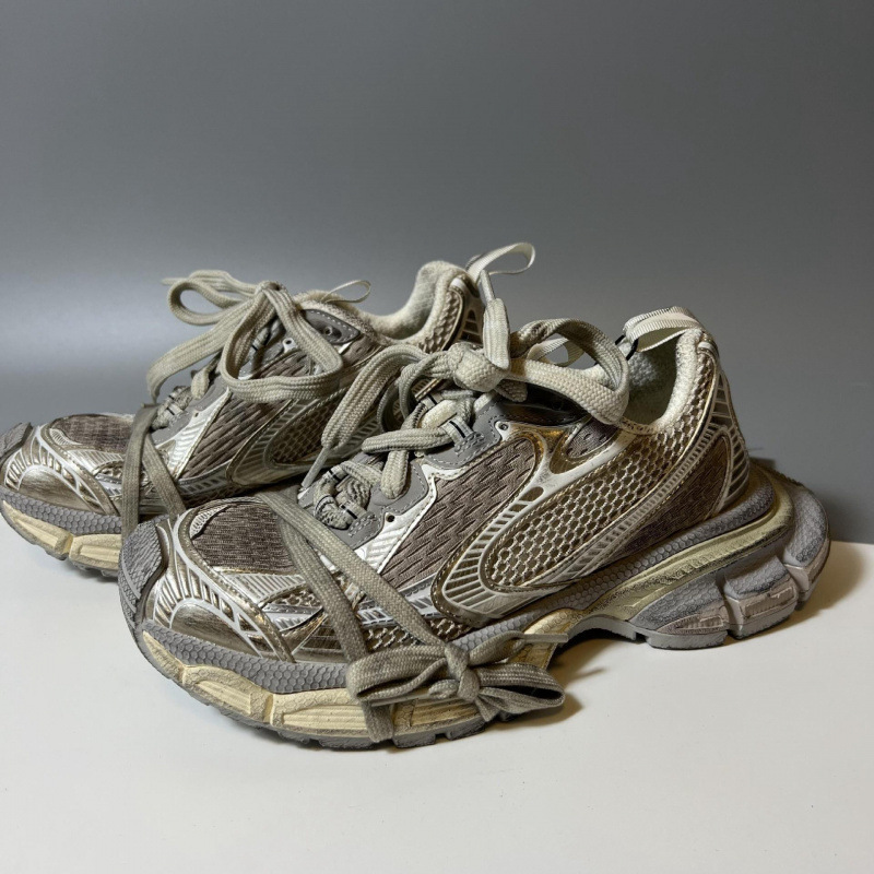 Guangzhou Paris 3XL Mesh Breathable Catwalk Retro Heightening Old Dirty Dad Shoes Couple Shoes Putian Shoes Guangzhou Paris 3XL Mesh Breathable Catwalk Retro Heightening Old Dirty Dad Shoes Couple Shoes Putian Shoes