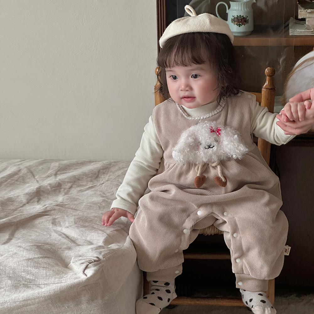 2024 ropa de bebé otoño e invierno engrosado y cálido servicio de salida nube de dibujos animados traje de bebé femenino coreano de dos piezas