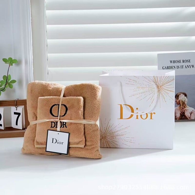 Cross-Border Foreign Trade Trendy Brand Towel and Bath Towel Two-Piece Set, Soft, Quick-Drying, Lint-Free, Water-Absorbent, Couple's Set Cross-Border Foreign Trade Trendy Brand Towel and Bath Towel Two-Piece Set, Soft, Quick-Drying, Lint-Free, Water-Absorbent, Couple's Set