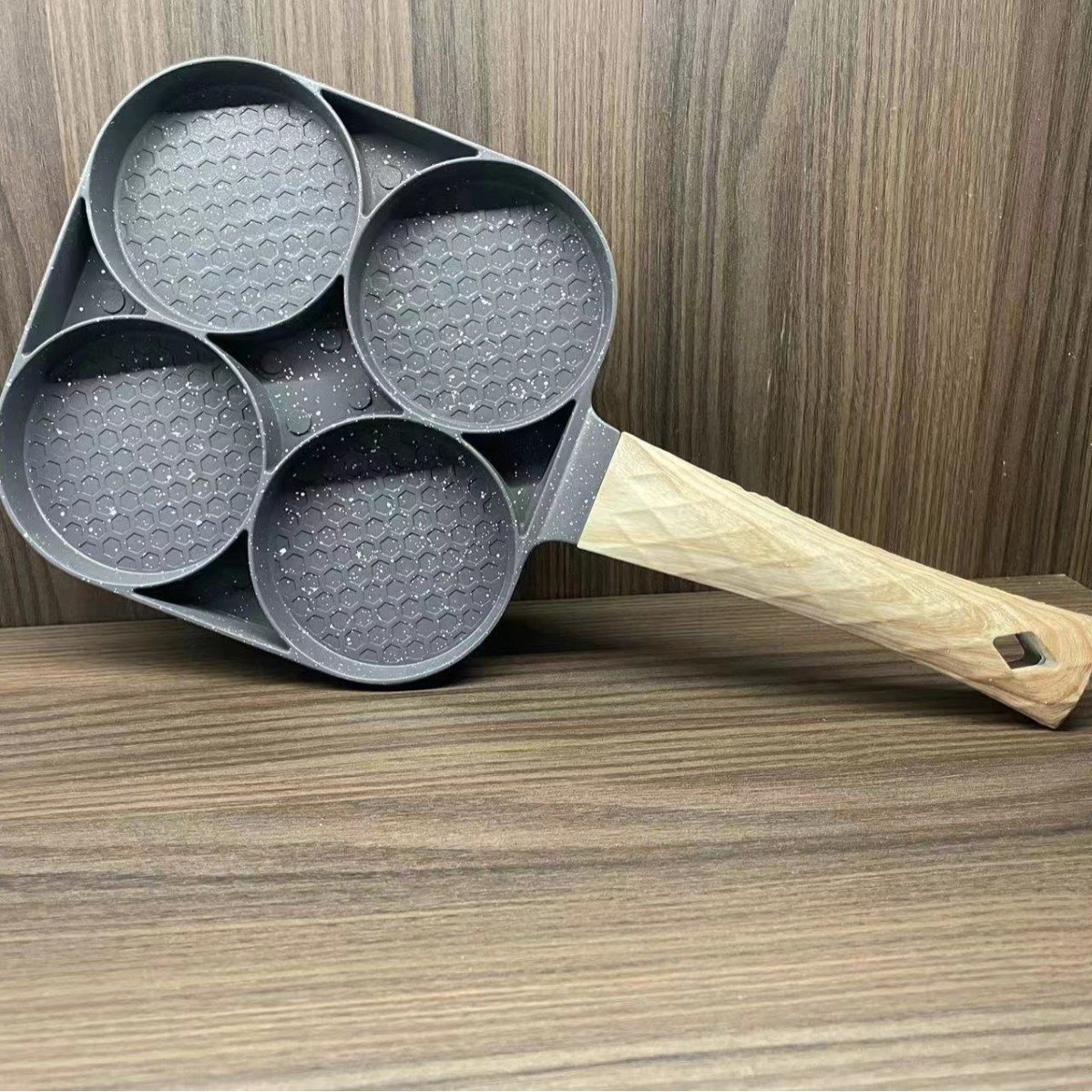 Sartén de hierro fundido de 18 cm con mango grande, sartén antiadherente de cuatro orificios para huevos, dumplings, desayuno, huevos, hamburguesas.