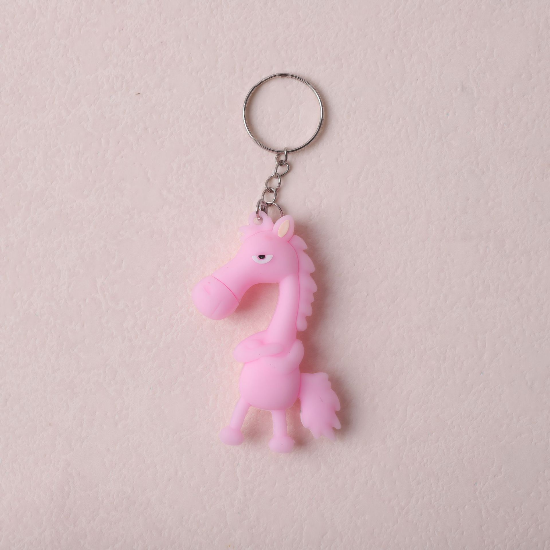Nuevo día de elección de caballo negro frío 2026 caballo mascota bolsos accesorios bolsos colgantes muñecas lindas al por mayor