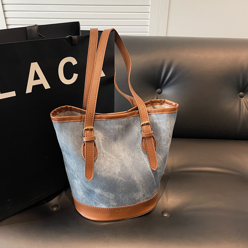 Otoño y invierno retro bolsas de braza para mujeres 2024 nueva moda coreana bolsas de bolsas de gran capacidad