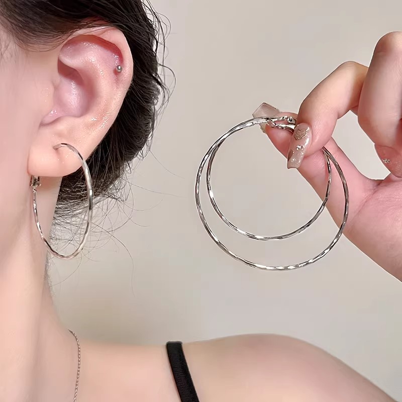 High-End Exaggerated Circle Silver Needle Earrings for Women 2025 New Popular Large Hoop Plain Hoop Earrings Ear Studs