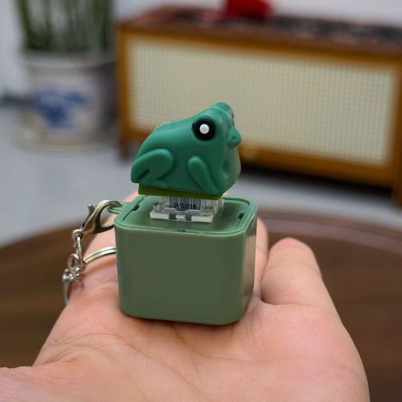 青蛙钥匙扣发光学生解压发声按键趣味恶搞发泄抽象神器挂件新创意|undefined