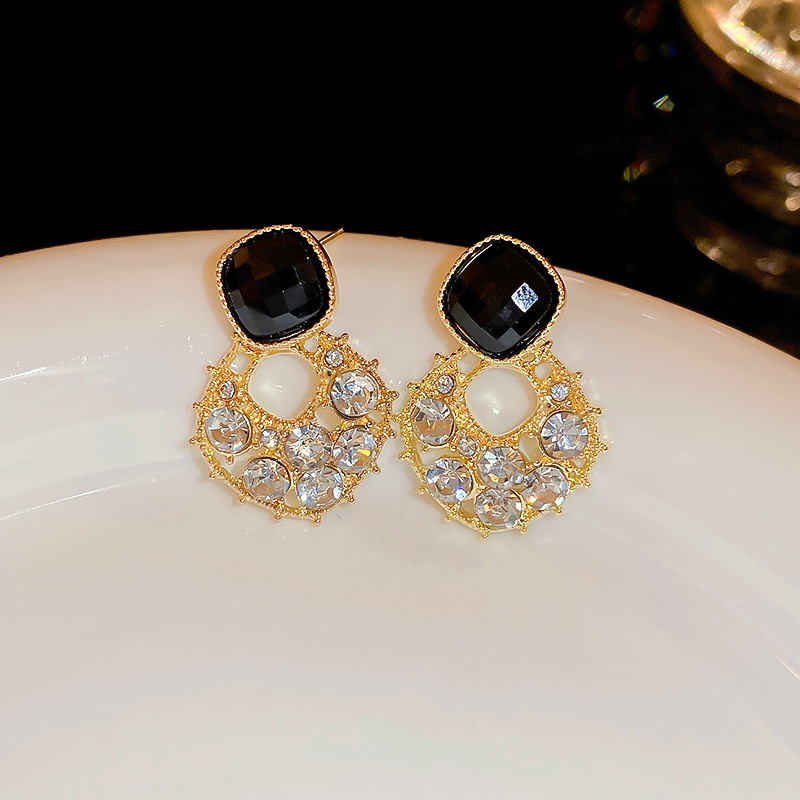 Retro square elegant earrings