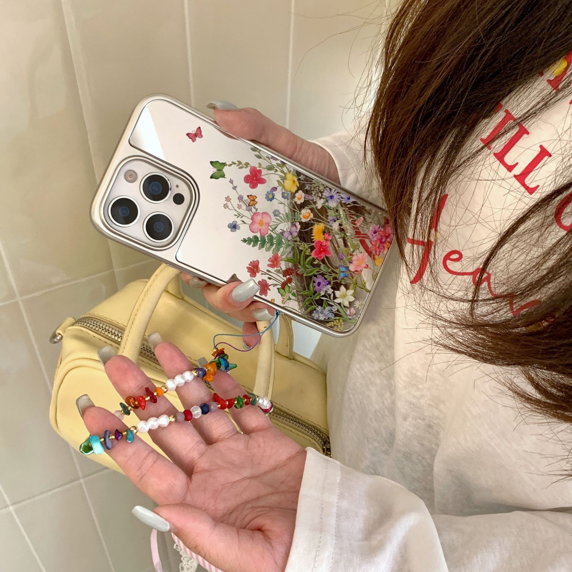 Verano fresco, flor galvanizada, mariposa, adecuado para Apple 15ProMax, funda para teléfono móvil, cadena 16Pro 14/13 nuevo