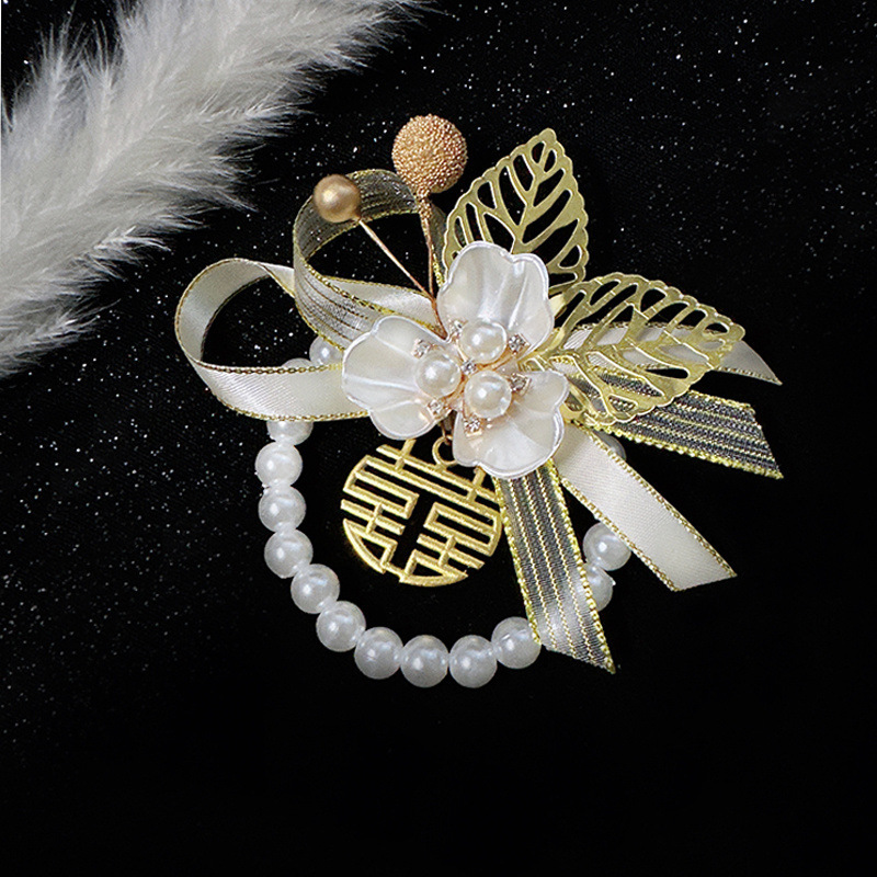 Senior creamy-white Bride Wrist Flower Fresh Bridesmaid Sisters Hand Flower Super Fairy Beautiful Groom Wedding Corsage Senior creamy-white Bride Wrist Flower Fresh Bridesmaid Sisters Hand Flower Super Fairy Beautiful Groom Wedding Corsage